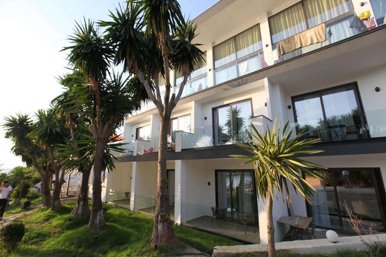 Denoel Hotel