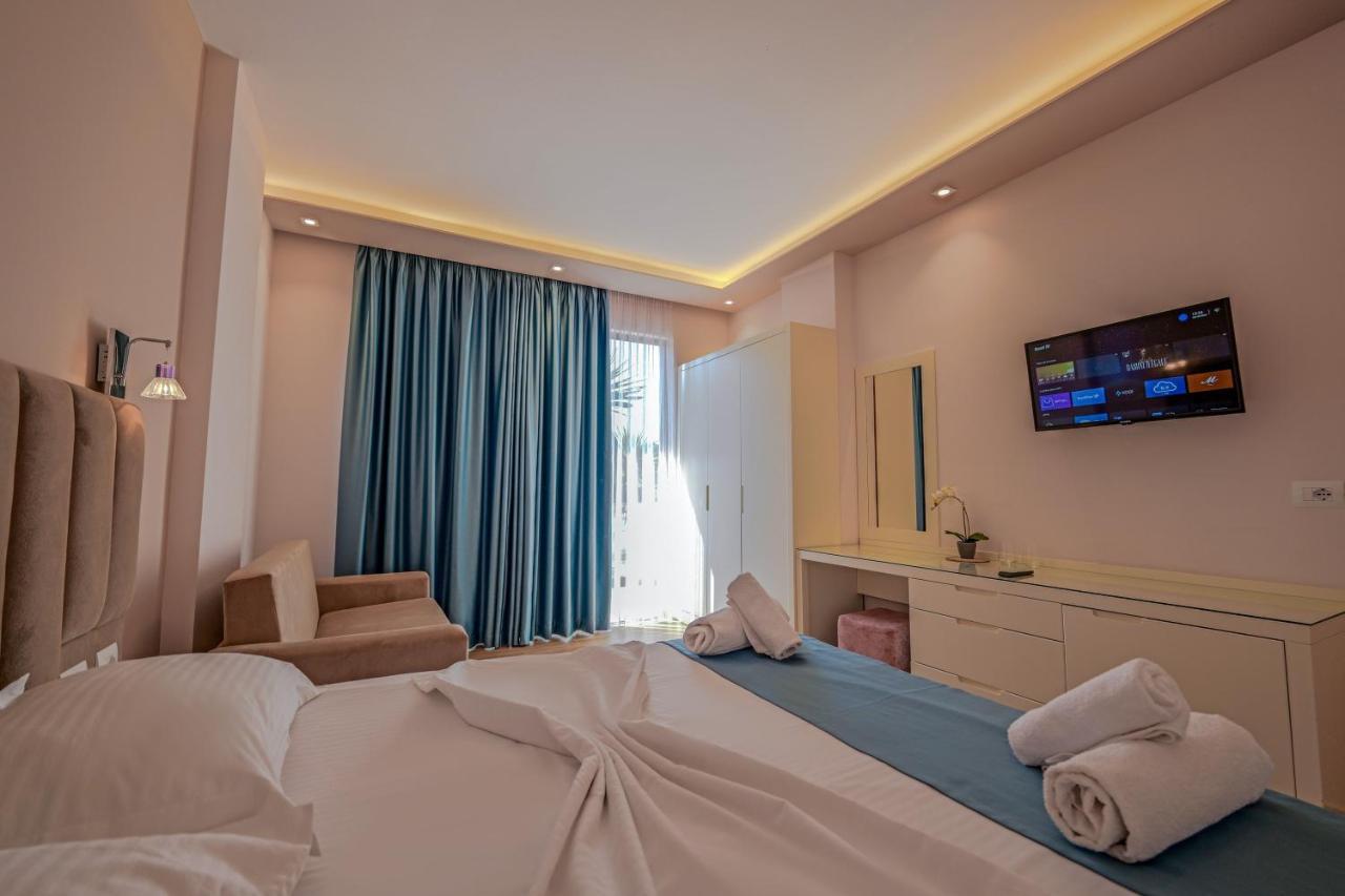 Denoel Hotel