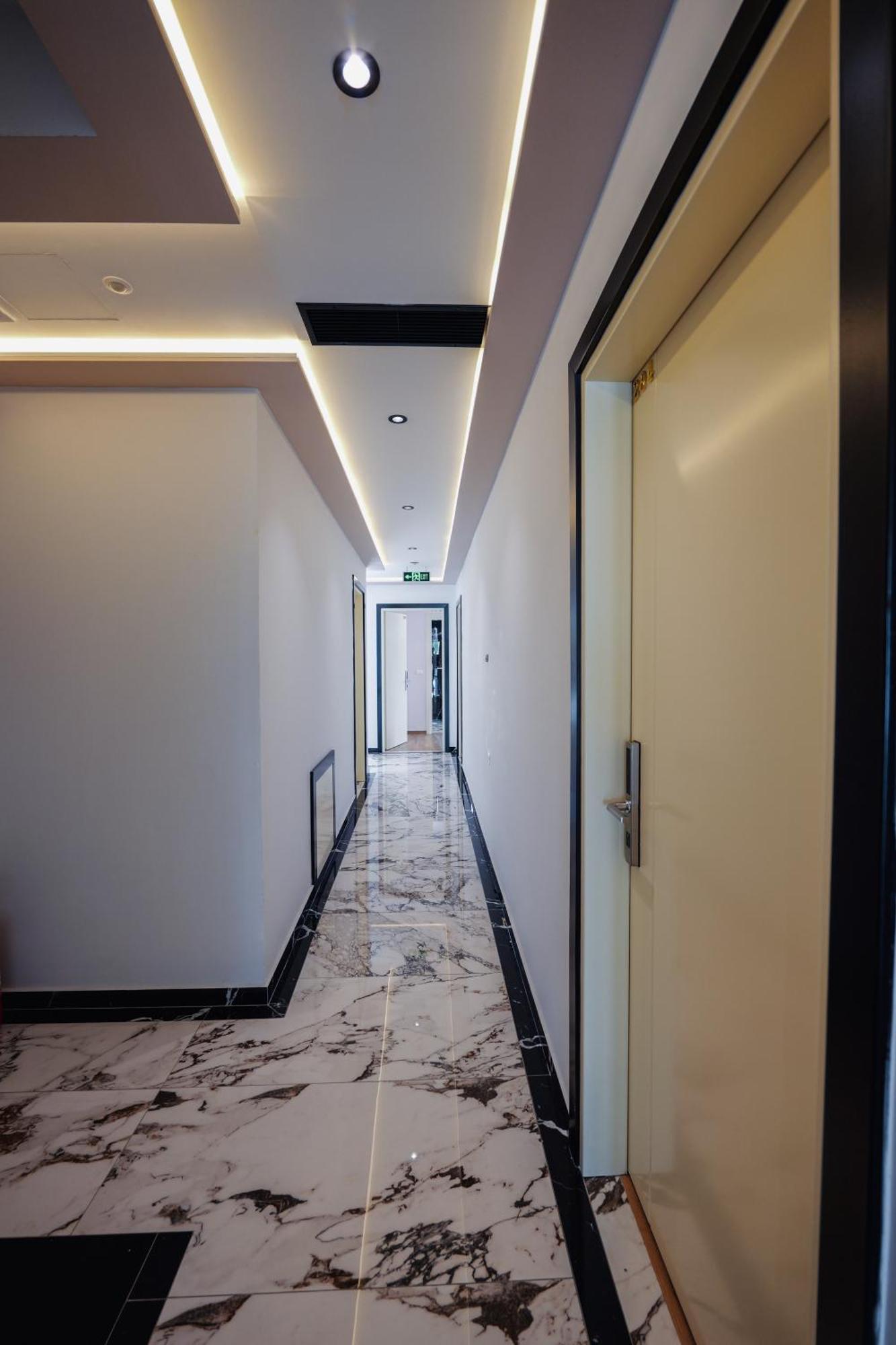 Hotel Denoel 4*